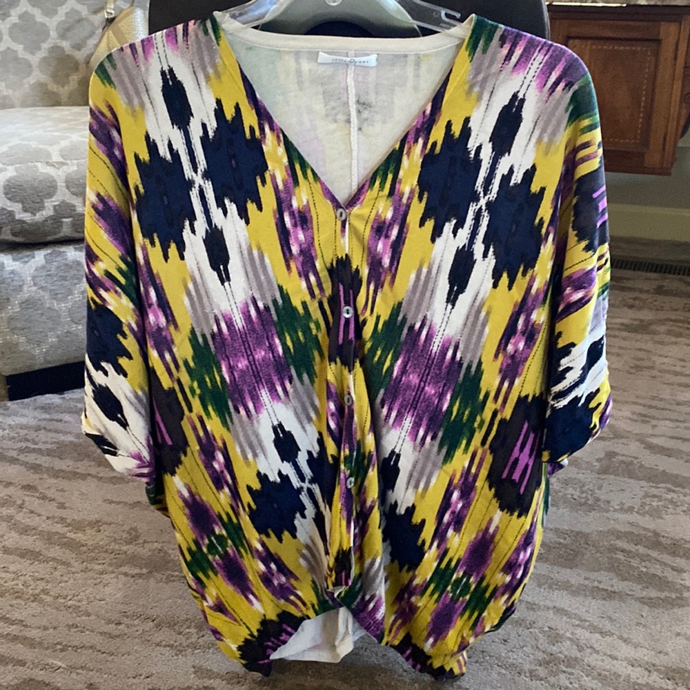 Mayors button down sweater. Batwing style with short sleeves.